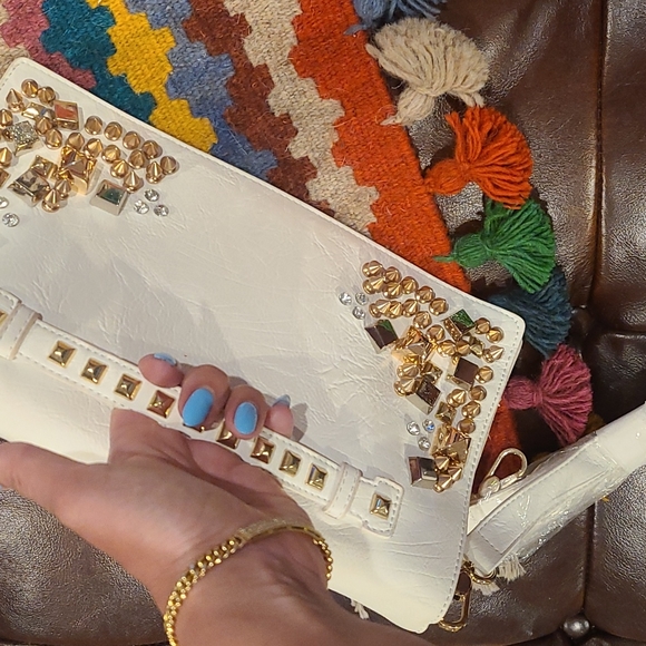 White handbag with studs ( Clutch) - Picture 5 of 5